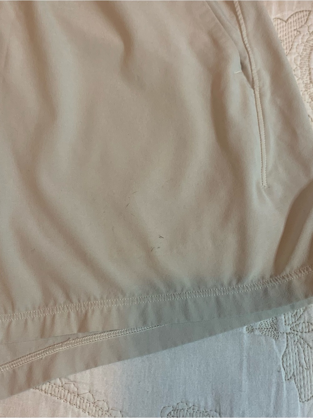 Lululemon Pacebreaker 5” Linerless Shorts Men’s Size Small - Picture 7 of 7